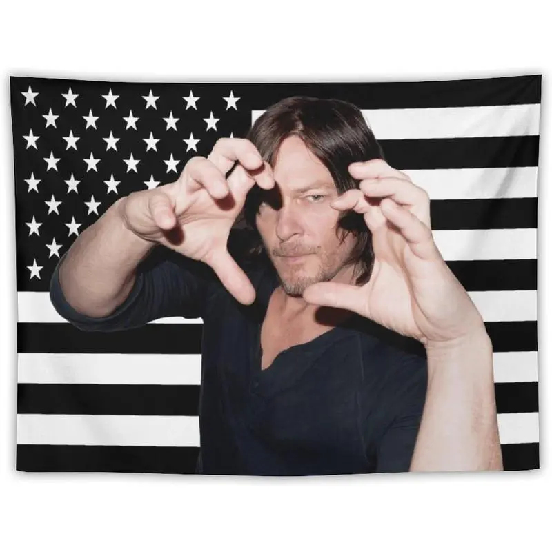 Wall Scroll Tapestry - VIKAMA Daryl Dixon Tapestry con bandiera