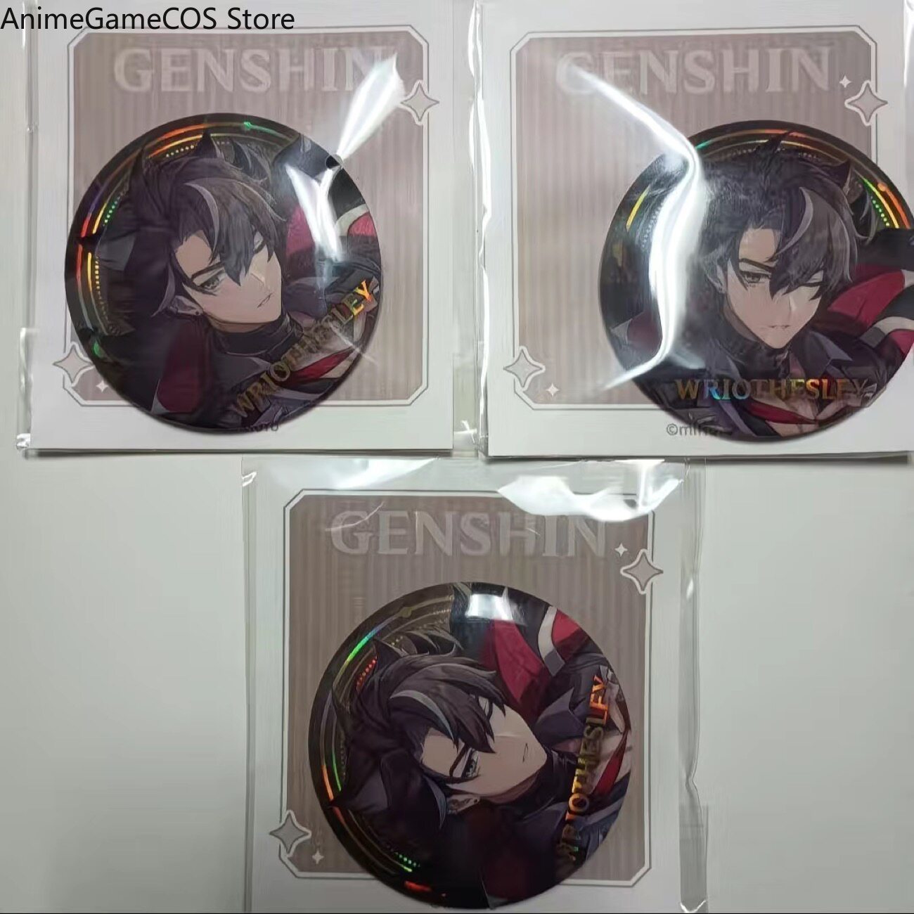 Anime Genshin Impact Wriothesl - Pin Button Badge recensione e prezzo
