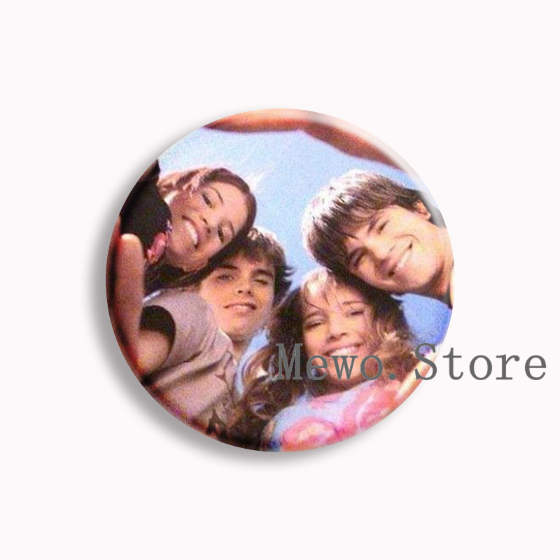 Film Rebelde Way Pulsante morb - Pin Button Badge recensione e prezzo